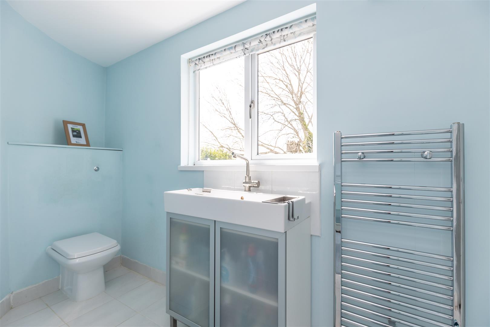 19 Chantry Rise, Penarth, Vale of Glamorgan, CF64 5RS